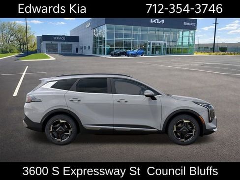 New 2026 Kia Sportage EX FWD image 8