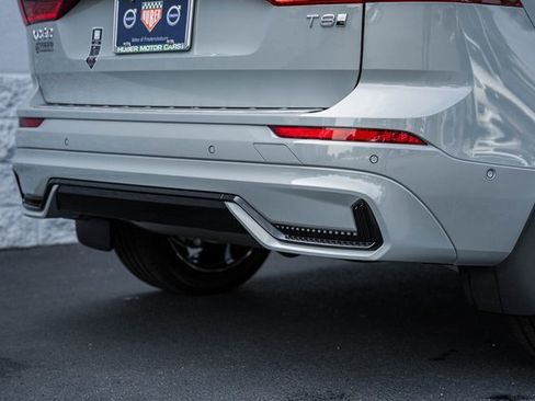 Certified 2025 Volvo XC60 T8 Plus w/ Protection Package Premier image 10