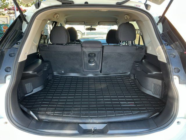 Used 2017 Nissan Rogue SV w/ Midnight Edition Package AWD/4WD image 22