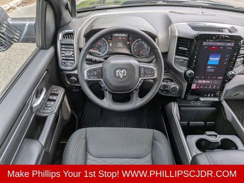 Certified 2025 RAM 1500 Big Horn AWD/4WD image 15