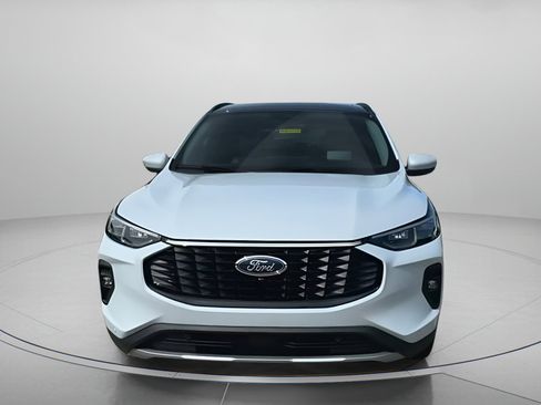 New 2026 Ford Escape PHEV w/ PHEV Premium Package image 8