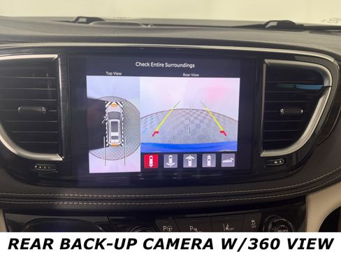 Used 2021 Chrysler Pacifica Limited w/ Premium & Safety Sphere Group image 5