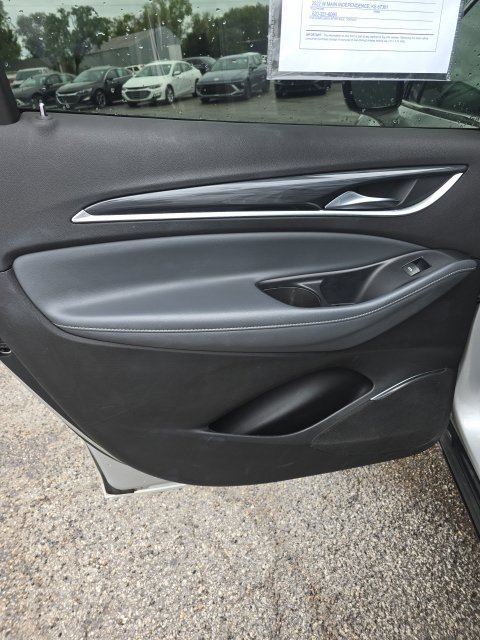 Used 2022 Buick Enclave Premium FWD image 20