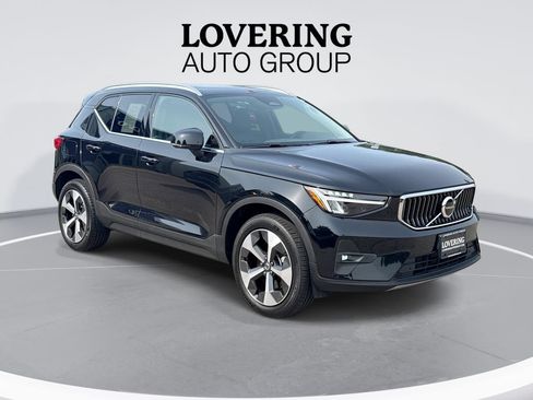 Certified 2023 Volvo XC40 B5 Plus w/ Protection Package Premier AWD/4WD image 1