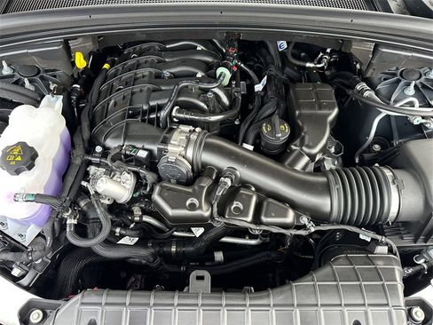 New 2025 Jeep Grand Cherokee Limited w/ Trailer Tow Package image 9