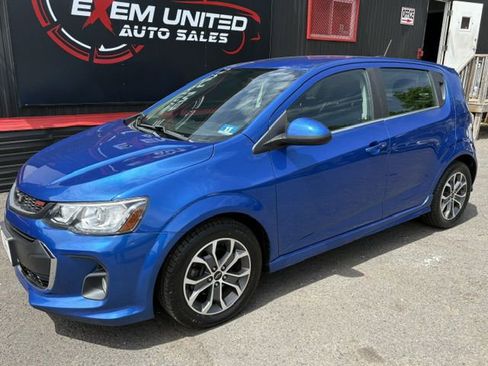 Used 2020 Chevrolet Sonic LT w/ Convenience Package FWD image 2