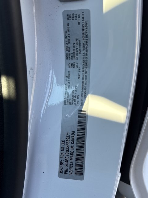 Used 2025 Chrysler Pacifica Limited FWD image 26