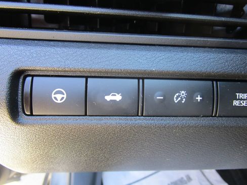 Used 2023 Nissan Altima 2.5 SL AWD/4WD image 21