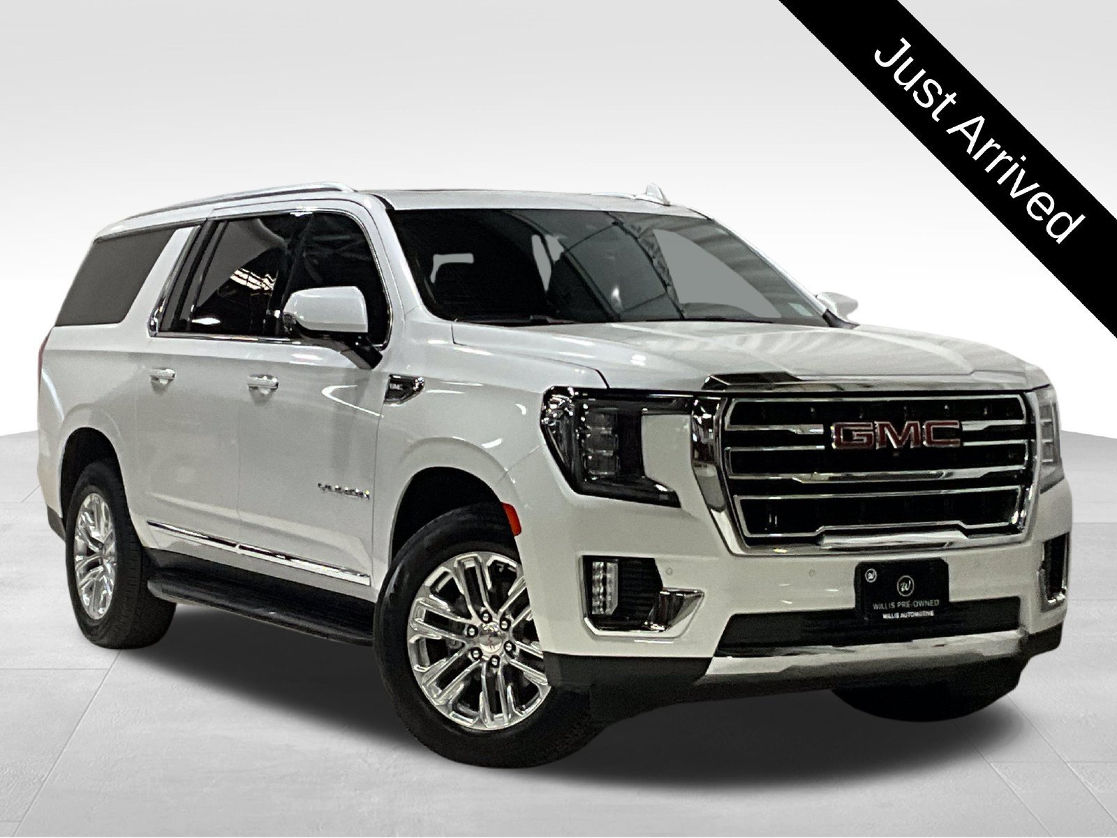 Used 2023 GMC Yukon XL SLT w/ SLT Premium Package AWD/4WD image 1