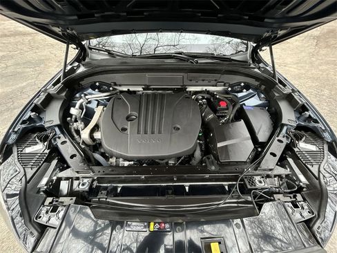Used 2023 Volvo XC60 B5 Plus w/ Climate Package image 14