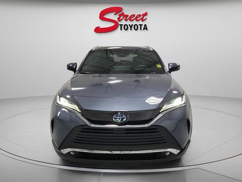 Certified 2024 Toyota Venza XLE AWD/4WD image 6