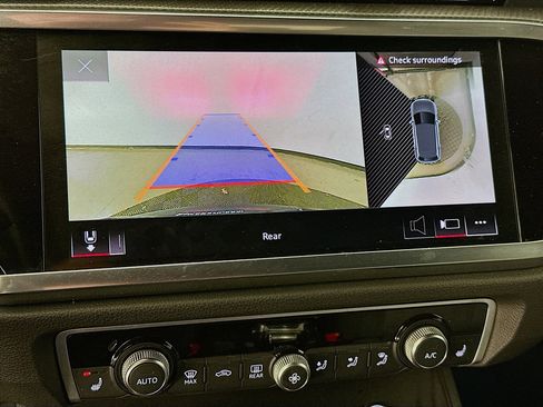 Used 2022 Audi Q3 2.0T Premium Plus w/ Premium Plus Package image 23