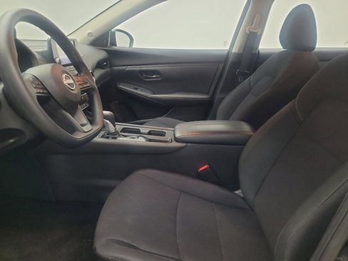 Used 2025 Nissan Sentra S image 17