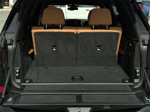 Used 2023 BMW X7 xDrive40i w/ Executive Package image 42