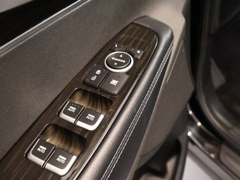 Used 2020 Kia Sorento EX FWD image 11