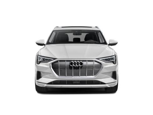 Used 2019 Audi e-tron Prestige w/ Prestige Package AWD/4WD image 4