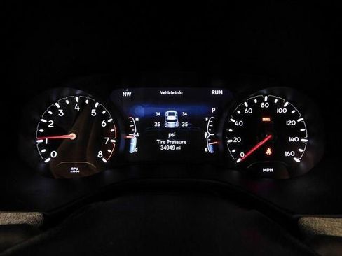 Used 2023 Jeep Compass Latitude image 42