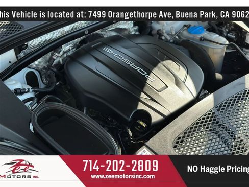 Used 2017 Porsche Macan AWD/4WD image 57
