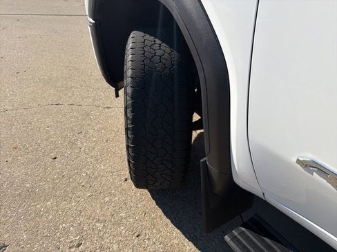 Certified 2024 GMC Sierra 2500 AT4 w/ AT4 Premium Plus Package image 20