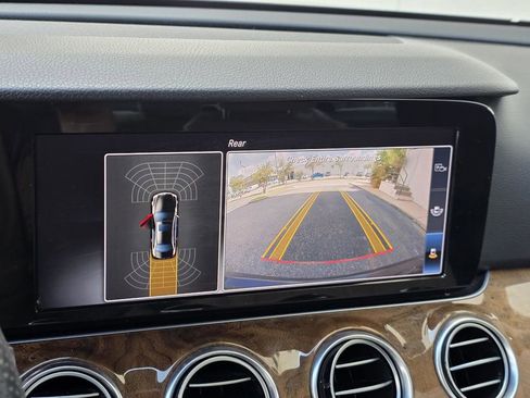 Used 2018 Mercedes-Benz E 300 w/ Premium 1 Package image 13