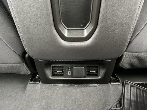 Used 2026 Chevrolet Silverado 1500 LT AWD/4WD image 24