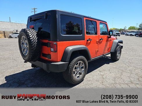 Used 2015 Jeep Wrangler Unlimited Rubicon w/ Dual Top Group AWD/4WD image 30