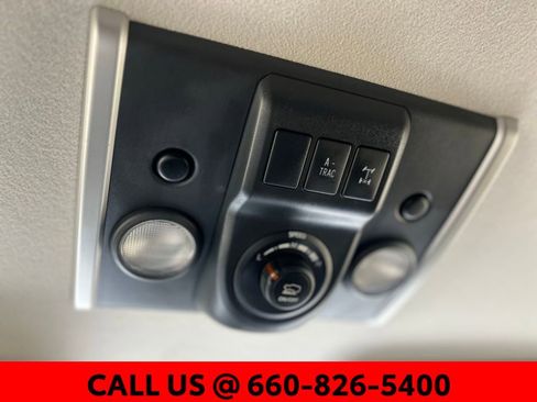 Used 2013 Toyota FJ Cruiser 4WD w/ Convenience Pkg image 21