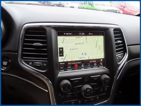 Certified 2018 Jeep Grand Cherokee Limited AWD/4WD image 16