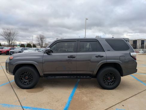 Used 2021 Toyota 4Runner SR5 image 9
