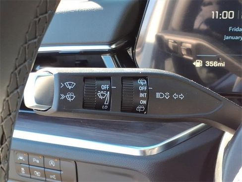 New 2026 Chevrolet Suburban LT w/ Comfort Package image 24