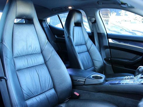 Used 2010 Porsche Panamera S image 22