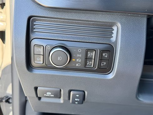 New 2026 Ford F250 Lariat w/ Lariat Premium Package image 41