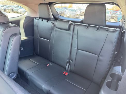 New 2026 Toyota Highlander Platinum AWD/4WD image 31