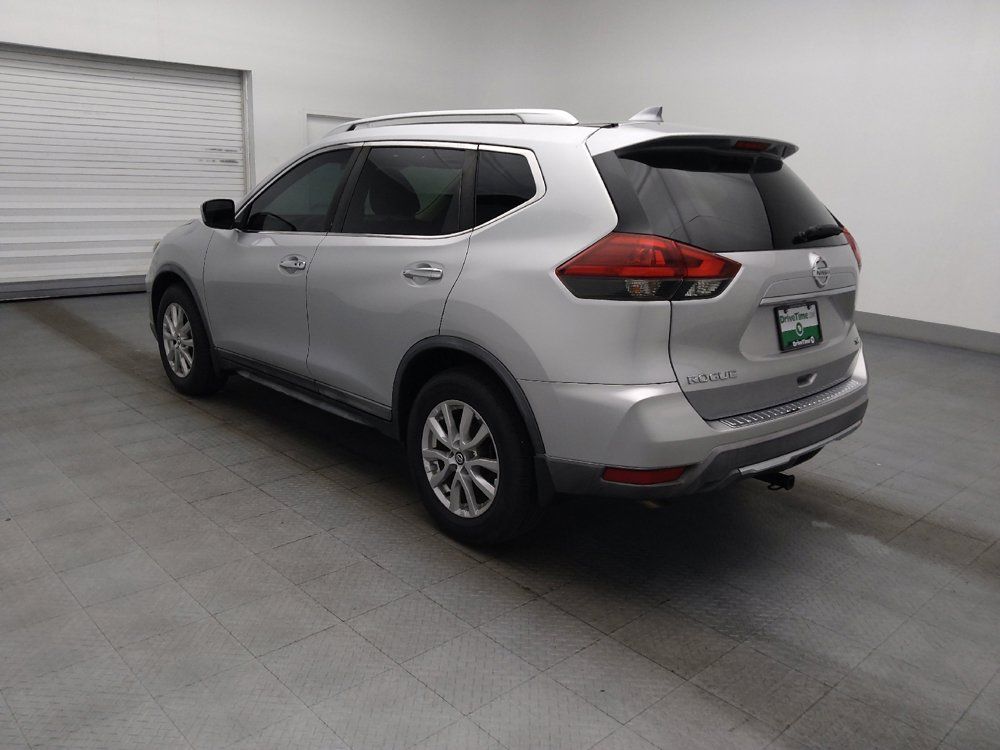 Used 2018 Nissan Rogue SV FWD image 3