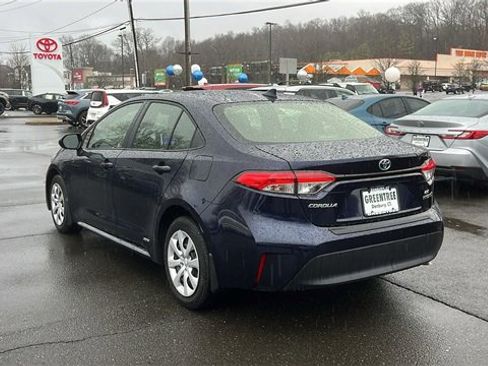 Certified 2023 Toyota Corolla LE image 4
