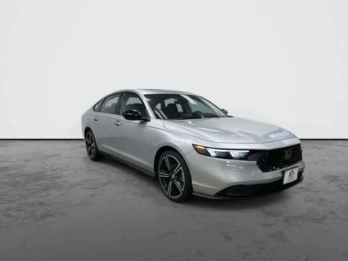 Used 2026 Honda Accord SE image 6