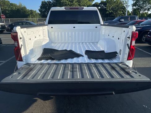 Used 2022 Chevrolet Silverado 1500 Custom RWD image 12