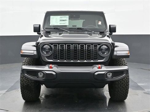 Used 2024 Jeep Wrangler Unlimited Rubicon w/ Technology Group image 7