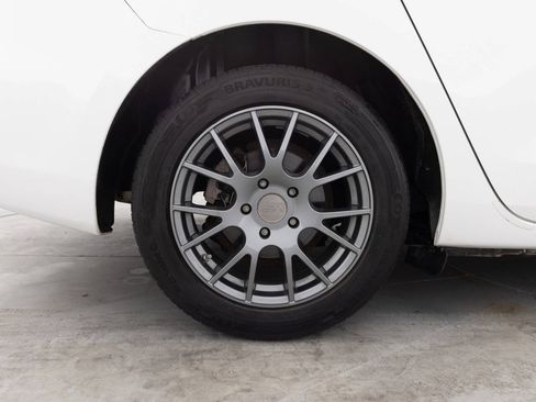 Used 2013 MAZDA MAZDA3 i Grand Touring FWD image 19