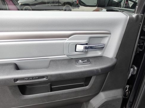 Used 2023 RAM 1500 Classic SLT w/ Electronics Convenience Group AWD/4WD image 21