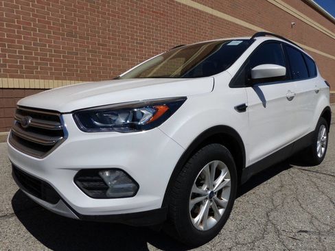 Used 2019 Ford Escape SEL FWD image 6