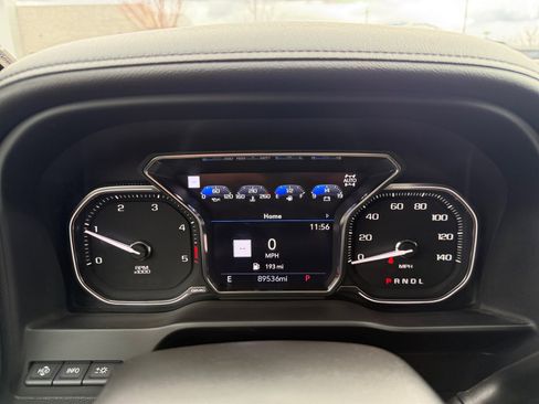 Used 2022 GMC Sierra 3500 AT4 w/ AT4 Premium Plus Package image 11