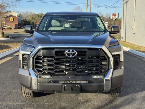 Used 2022 Toyota Tundra SR5 image 25