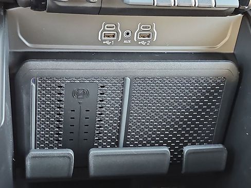 New 2026 RAM 1500 Laramie AWD/4WD image 17