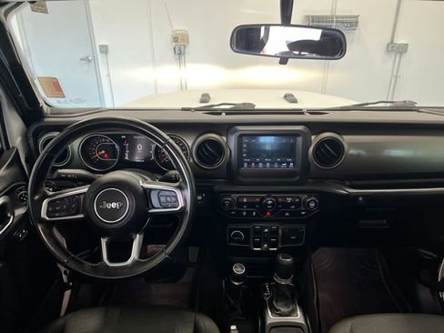 Used 2020 Jeep Gladiator Sport w/ Quick Order Package 24S image 11
