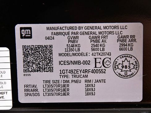 Used 2024 GMC Sierra 2500 AT4X image 14