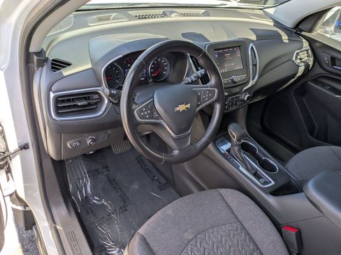 Certified 2022 Chevrolet Equinox LT FWD image 12