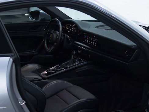 Used 2022 Porsche 911 GT3 image 38