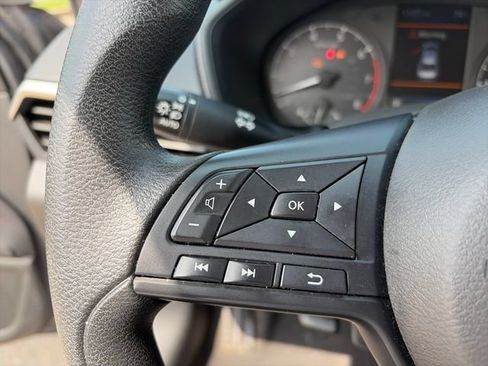 Used 2024 Nissan Altima 2.5 S FWD image 13