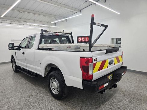Used 2018 Ford F250 XL w/ Power Equipment Group RWD image 5